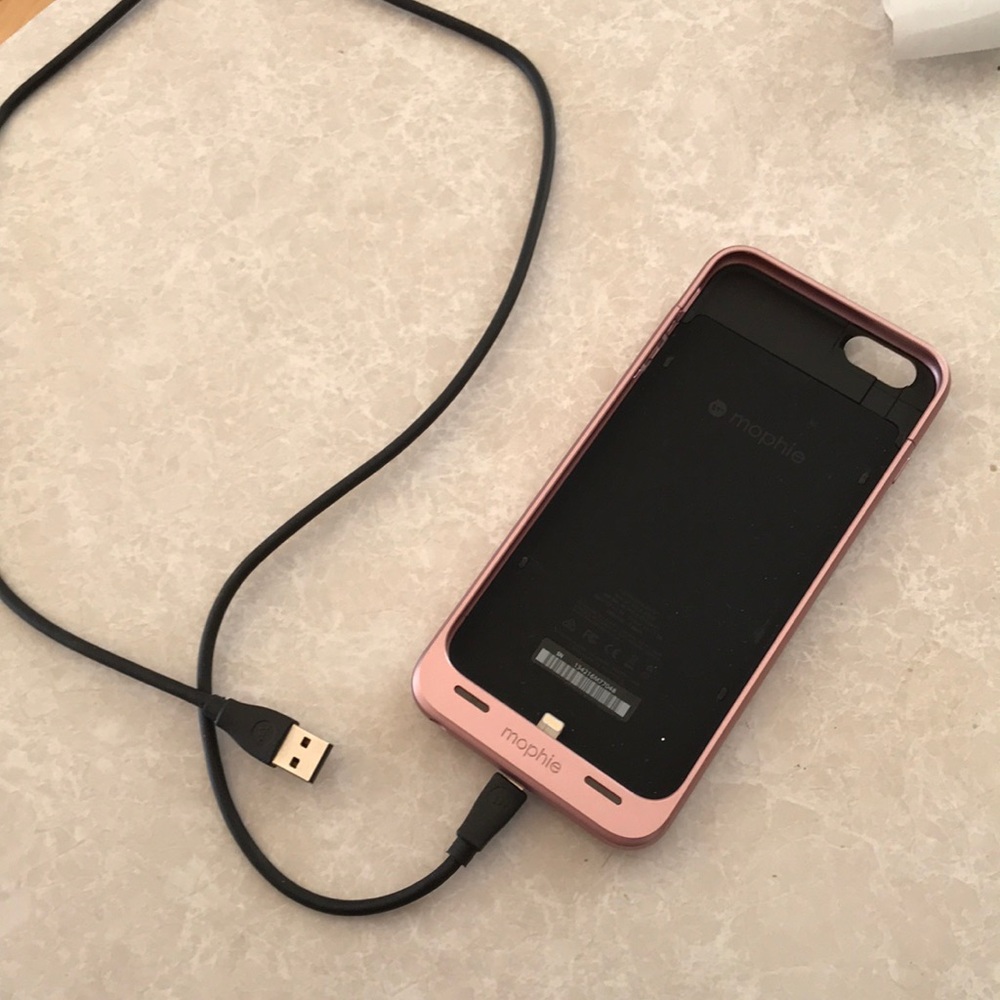 iPhone 6 Plus mophie case